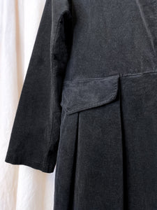 ITALIAN VELVET PLEATED COAT [ Black, Cotton, Size Medium / Large ]