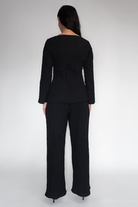 DRIZZLE LONG SLEEVED TOP [ Black Cotton, Crinkled Texture ]