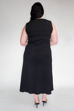 DRIZZLE SLEEVELESS DRESS [ Black Cotton, Crinkled Texture ]