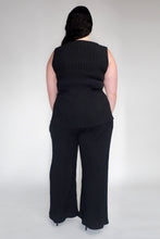 DRIZZLE SLEEVELESS TANK [ Black Cotton, Crinkled Texture ]