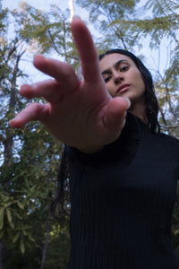 DRIZZLE LONG SLEEVED TOP [ Black Cotton, Crinkled Texture ]