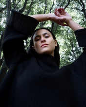 DRIZZLE JUMPER [ Black Wool, Turtleneck, Large Cuffs ]