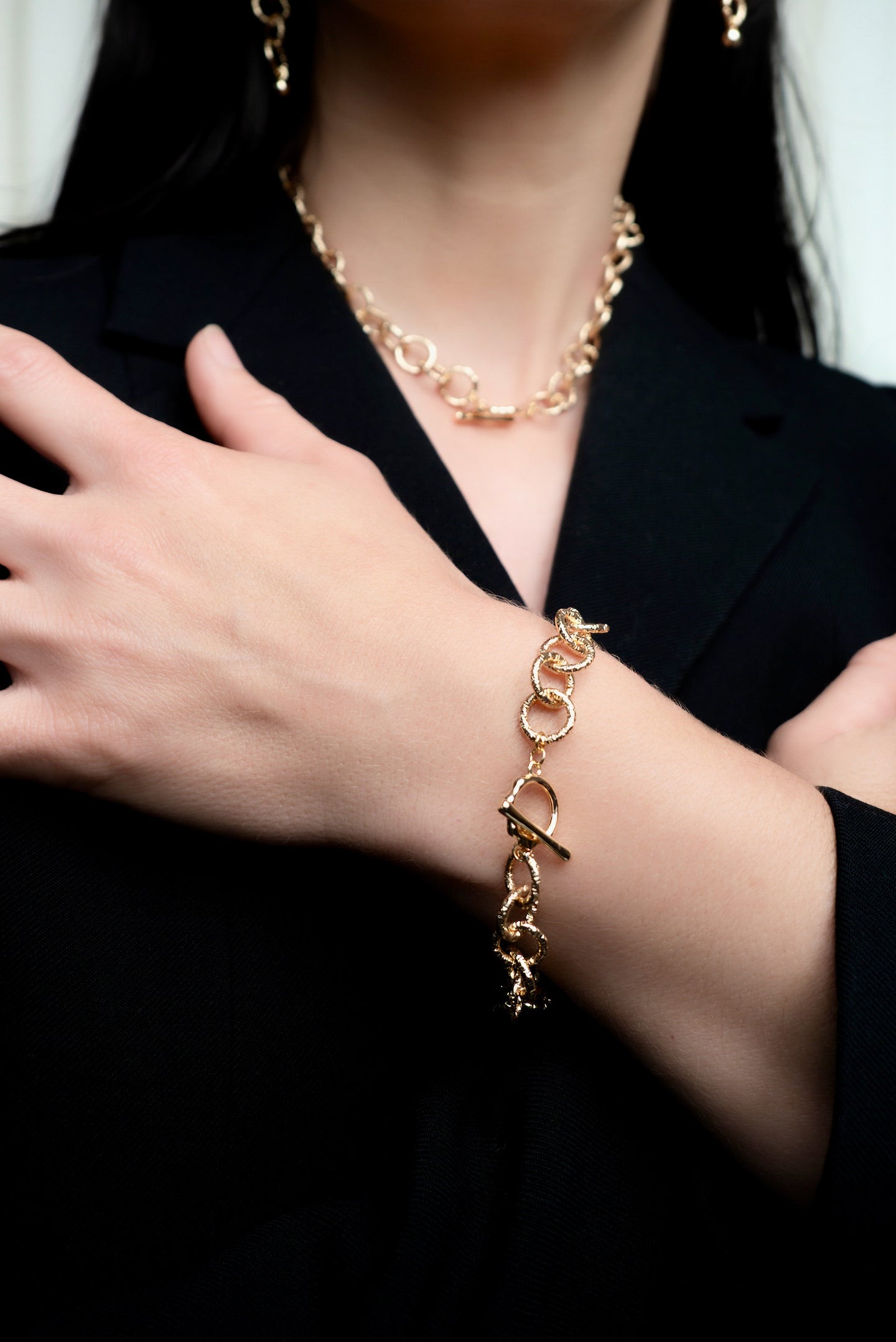 RIPPLE BRACELET [ Gold Plated, Chunky Textured Chain ]