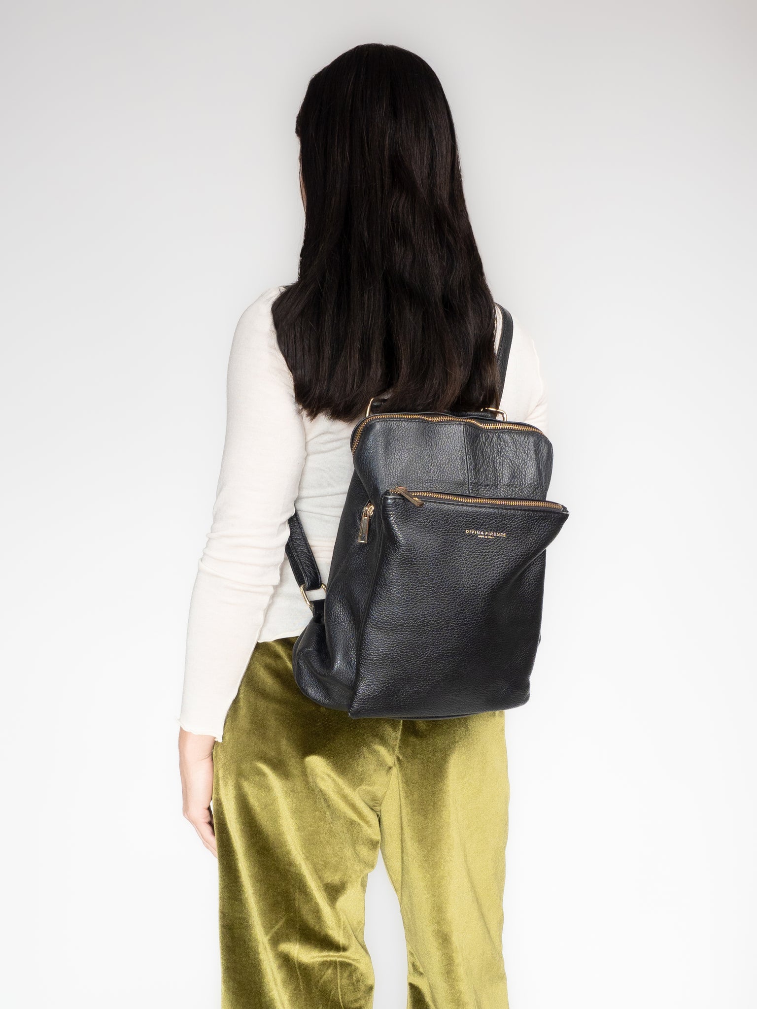 Divina Firenze leather backpack NWT DIVINA FIRENZE Kitty Latte And Honey | Mercari main image 2