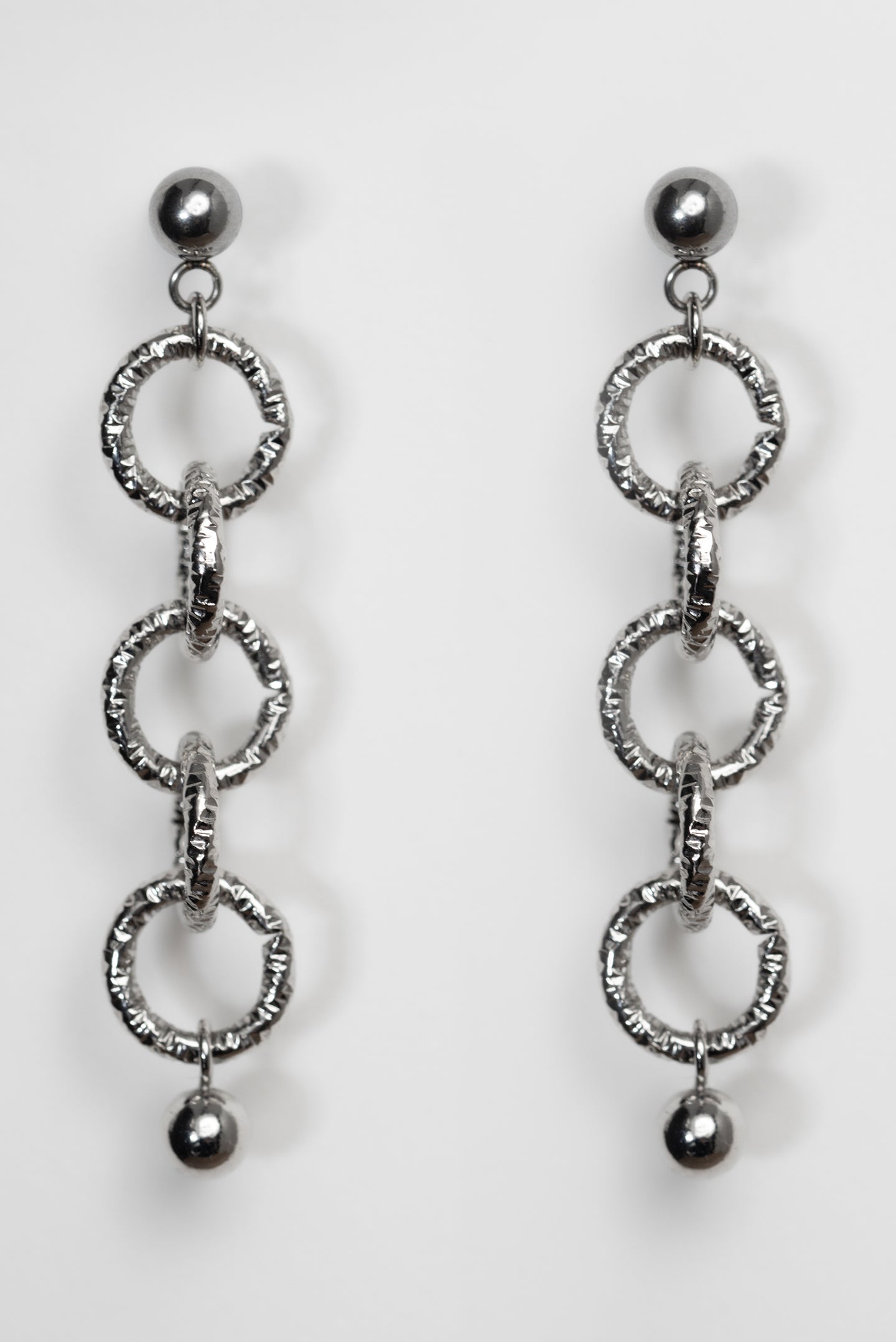 RIPPLE EARRINGS [ White Gold Plated, Chunky Textured Chain, Silver Toned ]