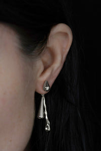 DRIZZLE EARRINGS [ Silver, Rhodium Plated, Teardrop Charms ]