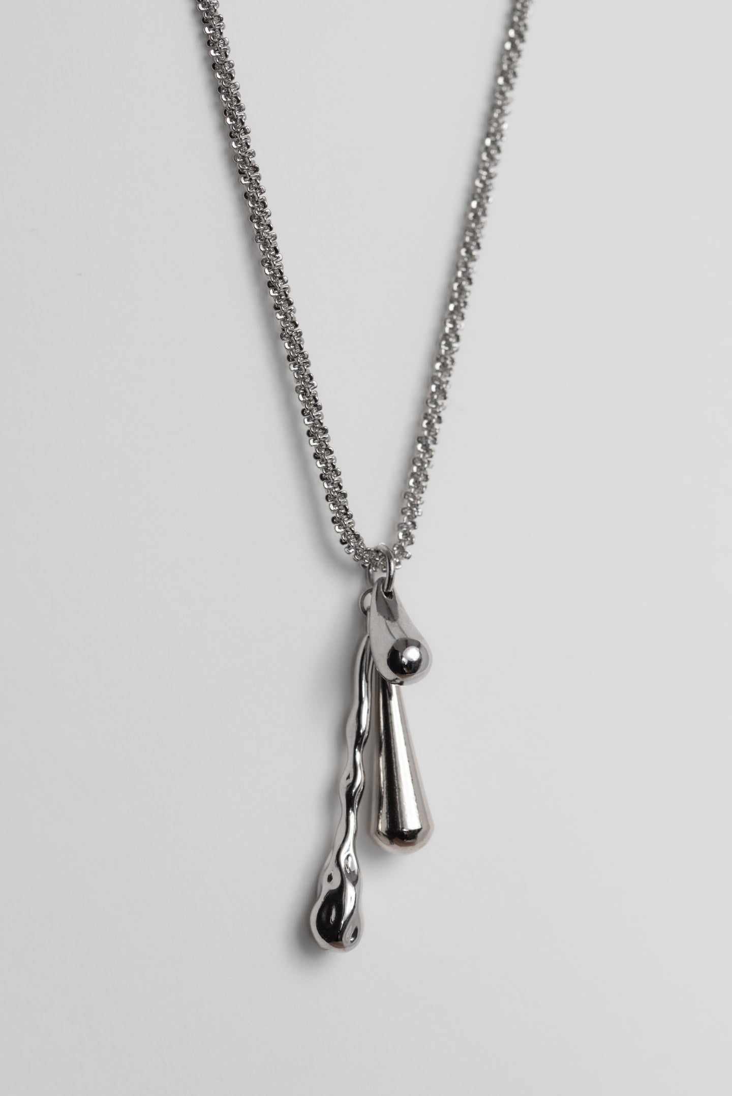 DRIZZLE NECKLACE [ Silver, Rhodium Plated Brass, Teardrop Charms ]