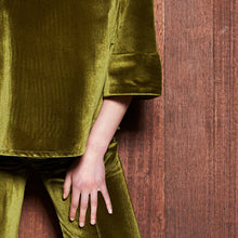 MOSS TOP [ Green Chartreuse Velvet, Large Cuffs ]